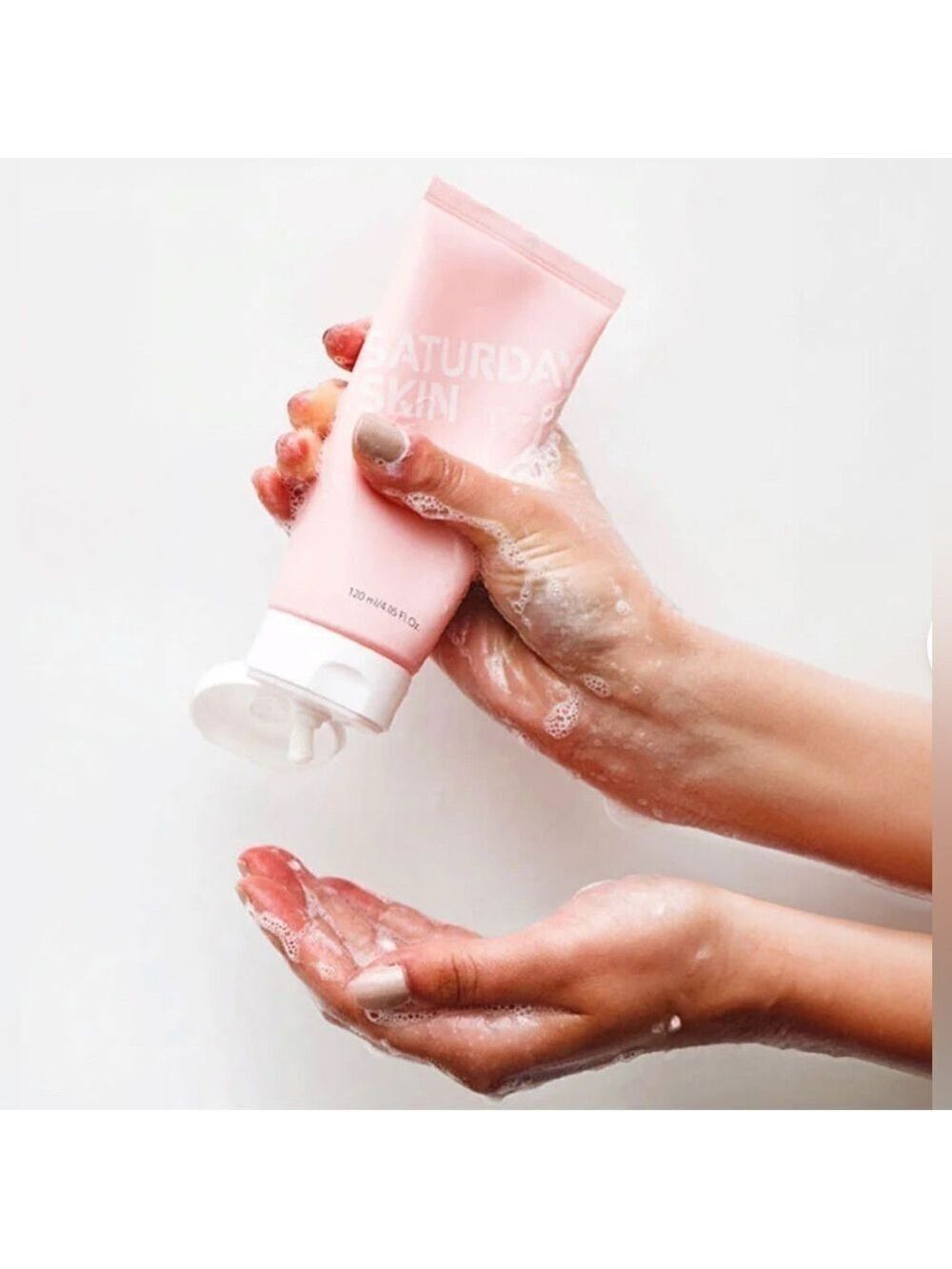 Saturday Skin Apple + Peach Cleanser - Picture 5 of 6